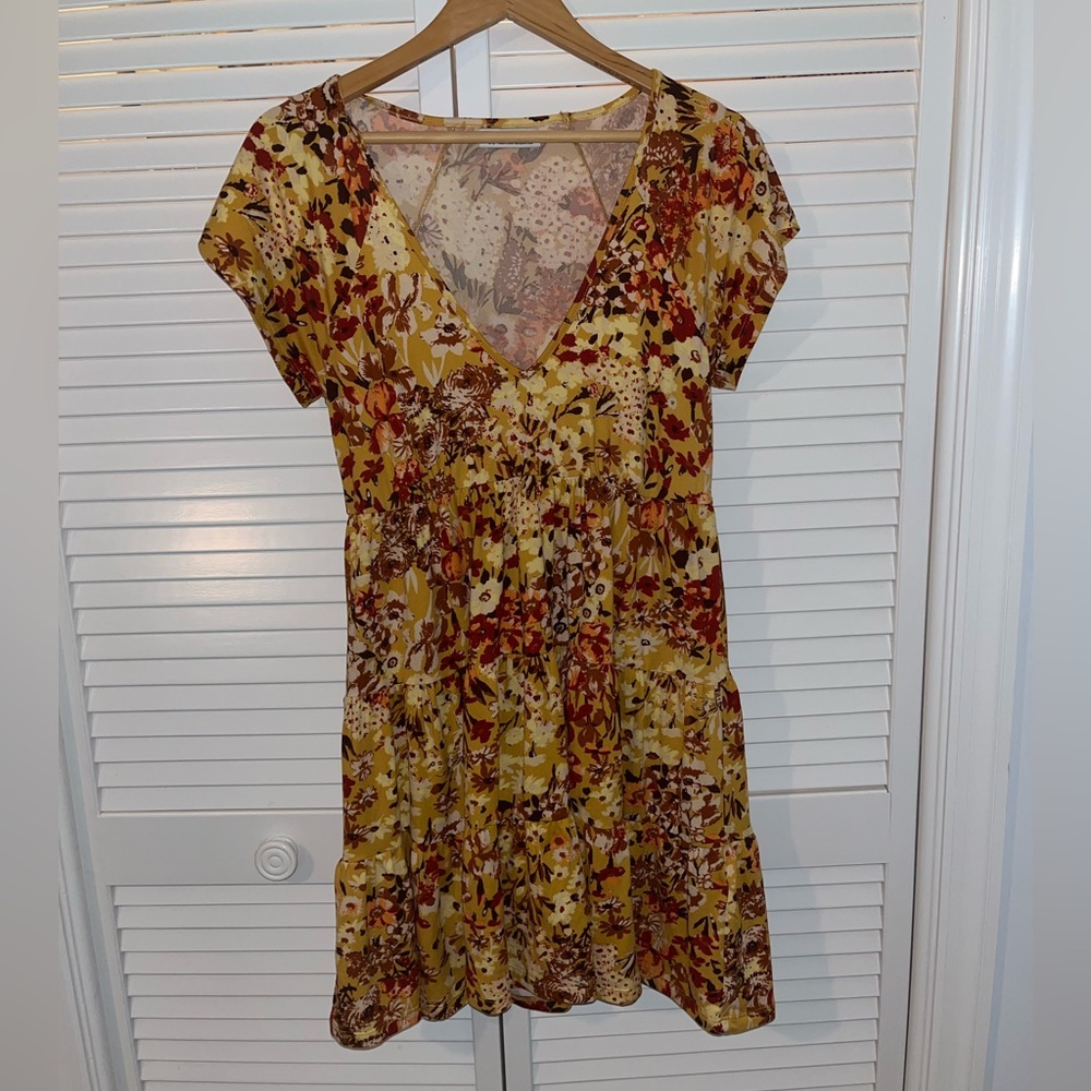 Autumn Tone Floral Patterned UO Shift Dress